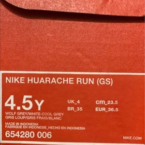 NIKE HUARACHE RUN (GIRL SIZE) 4.5 Youth
